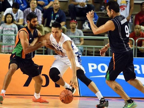 لعبة كرة السلة